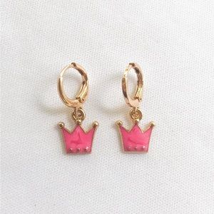 💗 NEW Princess Crown Huggie Earrings 💗